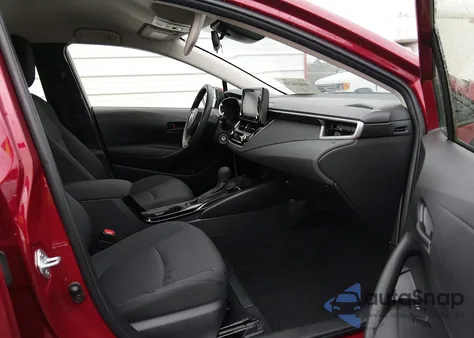 2022 Toyota Corolla Le z USA, uszkodzony, nr VIN JTDEPMAE9NJ196184